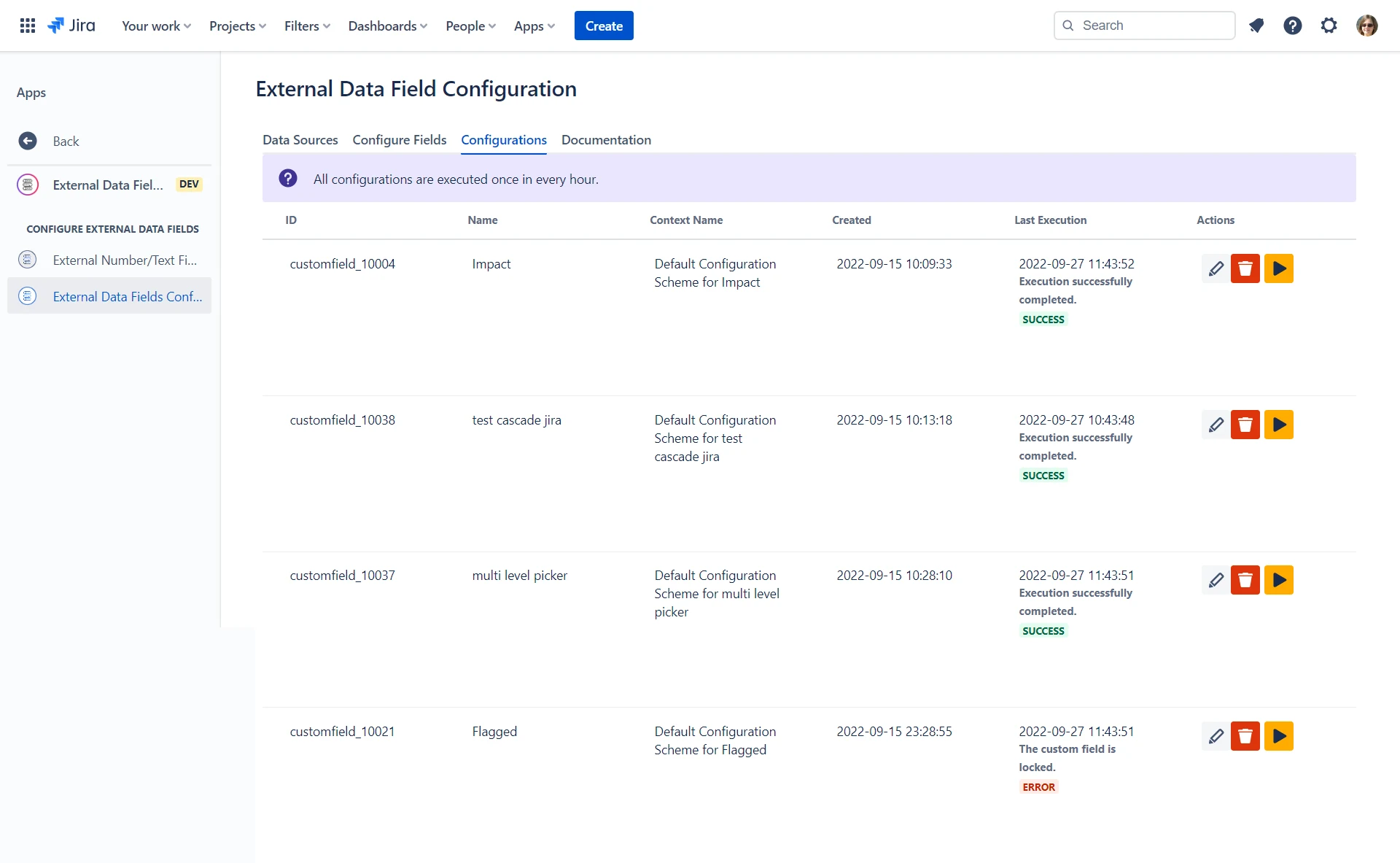 External Data Sync Configurations tab inside Jira showing a table of scheduled field-sync configurations with custom field ID, name, context, created date, and last execution status (SUCCESS/ERROR) run hourly.